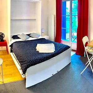 Alerte Bien Rare ! Studio Avec Terrasse Appartement
